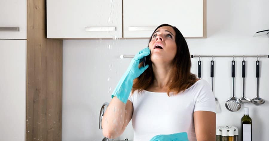 Cómo hacer valer tus derechos ante el rechazo de las aseguradoras en siniestros por lluvia y viento