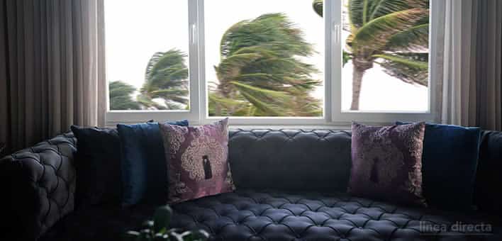 Cómo hacer valer tus derechos ante el rechazo de las aseguradoras en siniestros por lluvia y viento