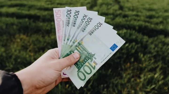 ¿Vas a viajar por Navidad? No te olvides de tu seguro. - JLA Asociados