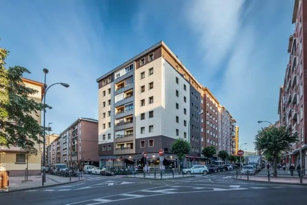 ¿Quieres renovar la fachada de tu edificio? te explicamos qué debes tener en cuenta - JLA Asociados