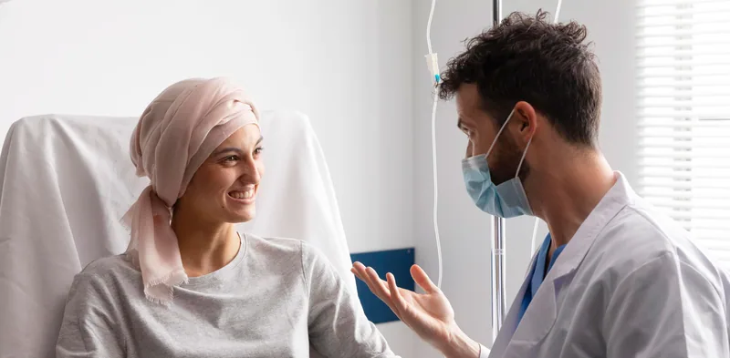 Descubre qué es el derecho al olvido oncológico y sus beneficios para pacientes de cáncer