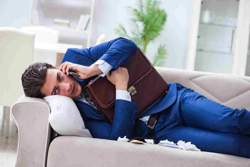 ¿Es compatible la baja laboral con el cese de actividad para autónomos? Guía completa